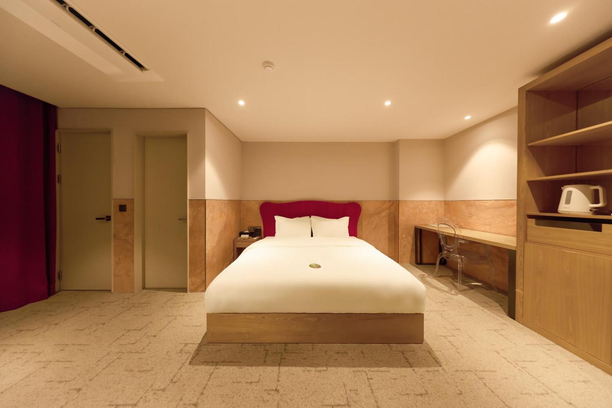 Capace Hotel Gangnam Сеул Экстерьер фото