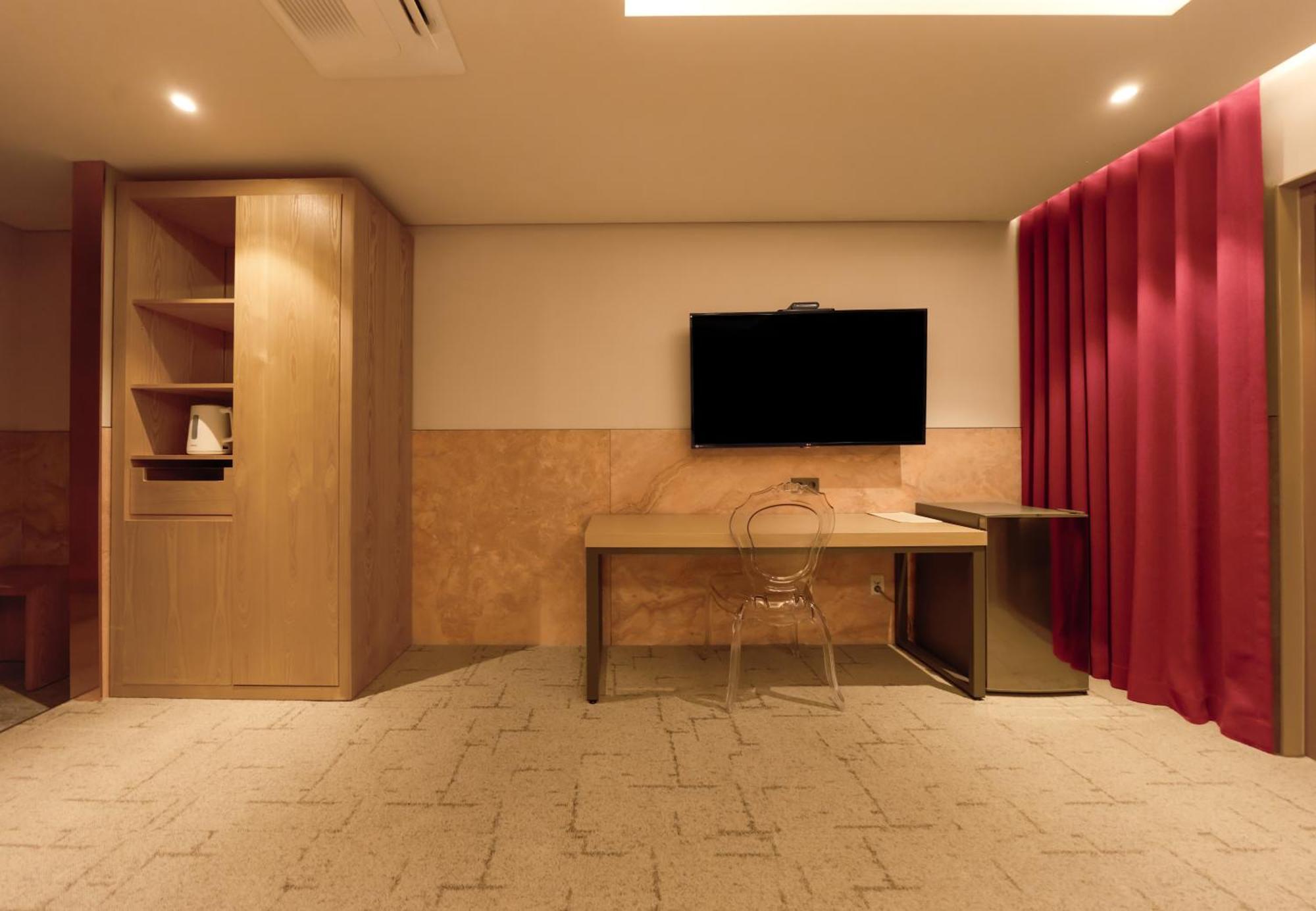 Capace Hotel Gangnam Сеул Экстерьер фото